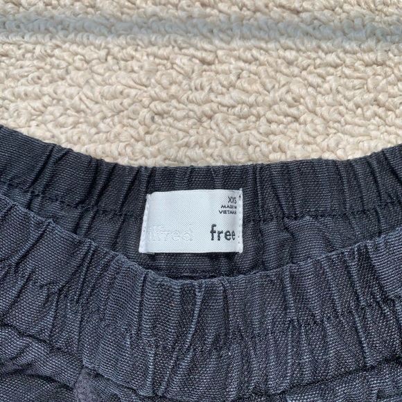 Aritzia Shorts - Picture 4 of 4